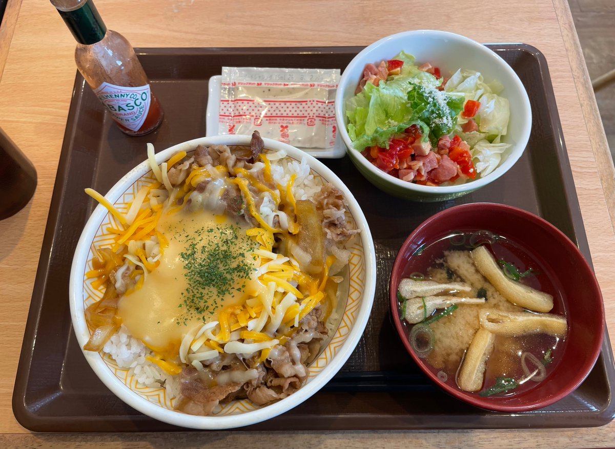 ユウ兄@趣味垢 tweet media