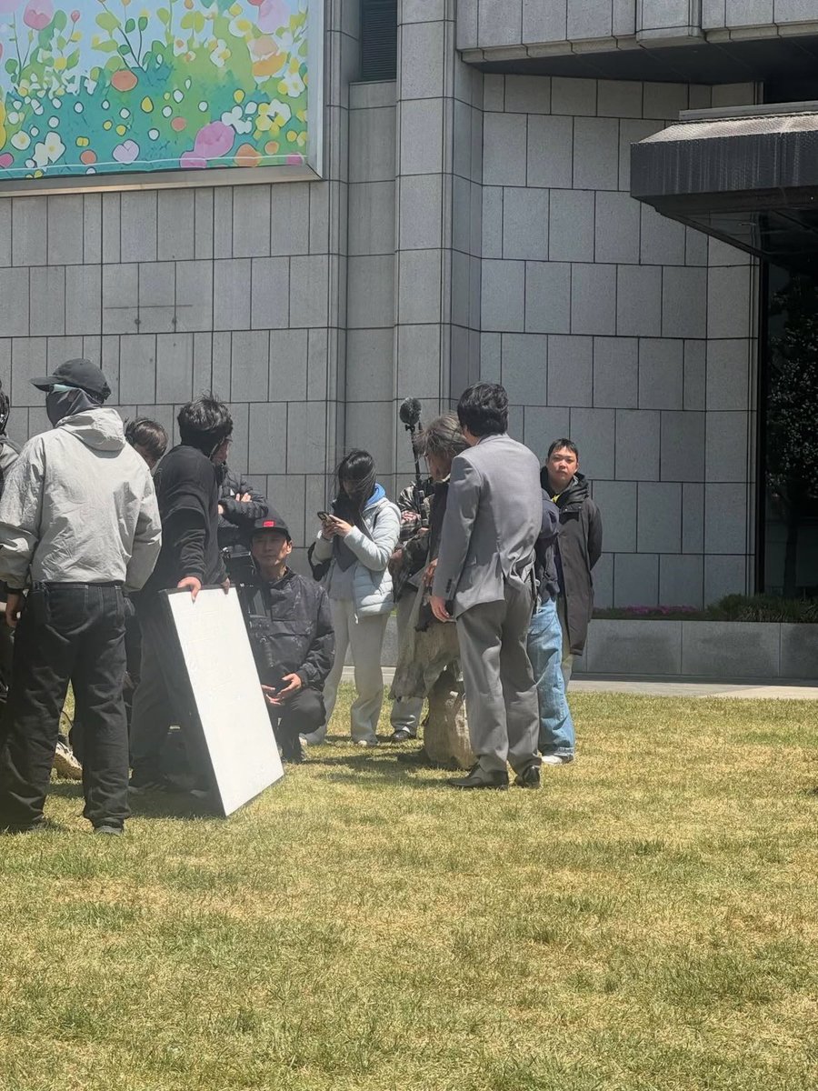 머리칼 한바가지 뒤통수 쥰내 복복복🫳🏻🫳🏻🫳🏻 하고싶게 생걋네