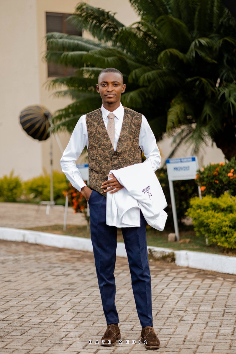 BatanyeJoseph's tweet photo. Dr. (Pharm) Batanye Joseph in the making 💊

Now Israel loved Joseph more than all his children, because he was the son of his old age: and he made him a coat of many colours.
~Genesis 37:3
#whitecoatceremony https://t.co/28BnwACVXh