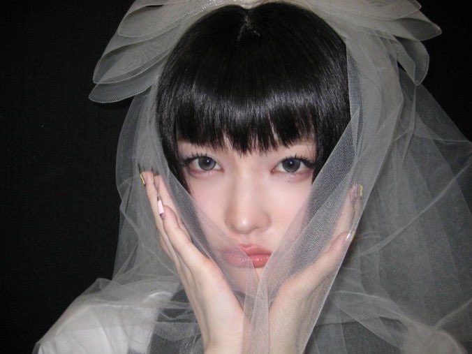 toka_illit's tweet photo. がちでお人形さんみたい https://t.co/E4C8TkIWtO