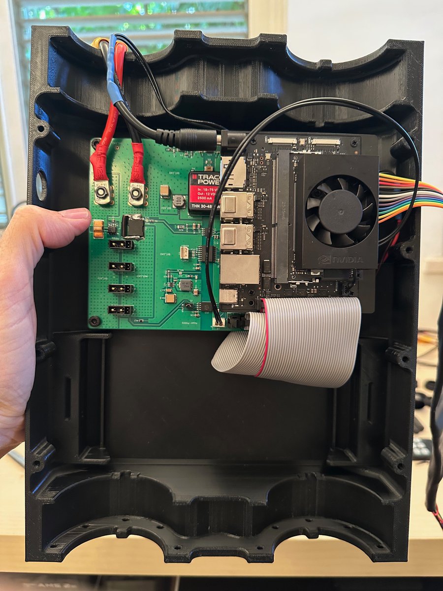 observie's tweet photo. Robot building in progress https://t.co/AJHZmlZWjK