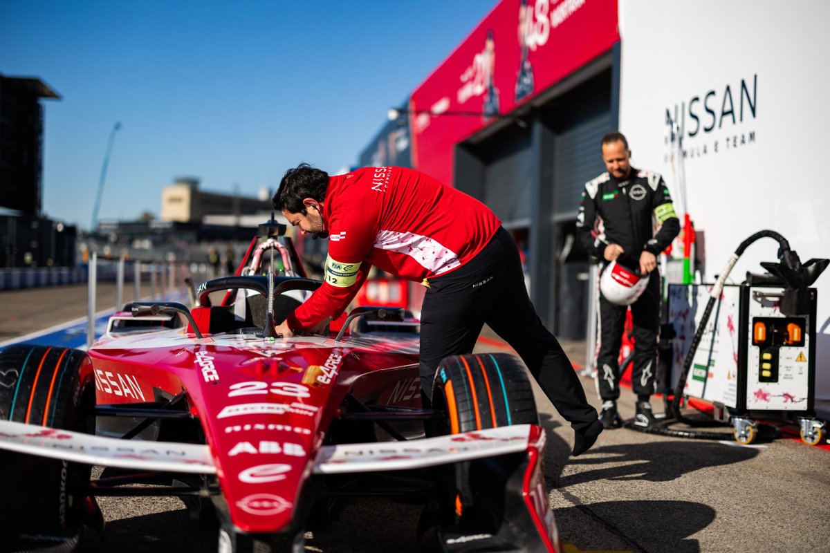 ShellMotorsportTeam tweet media