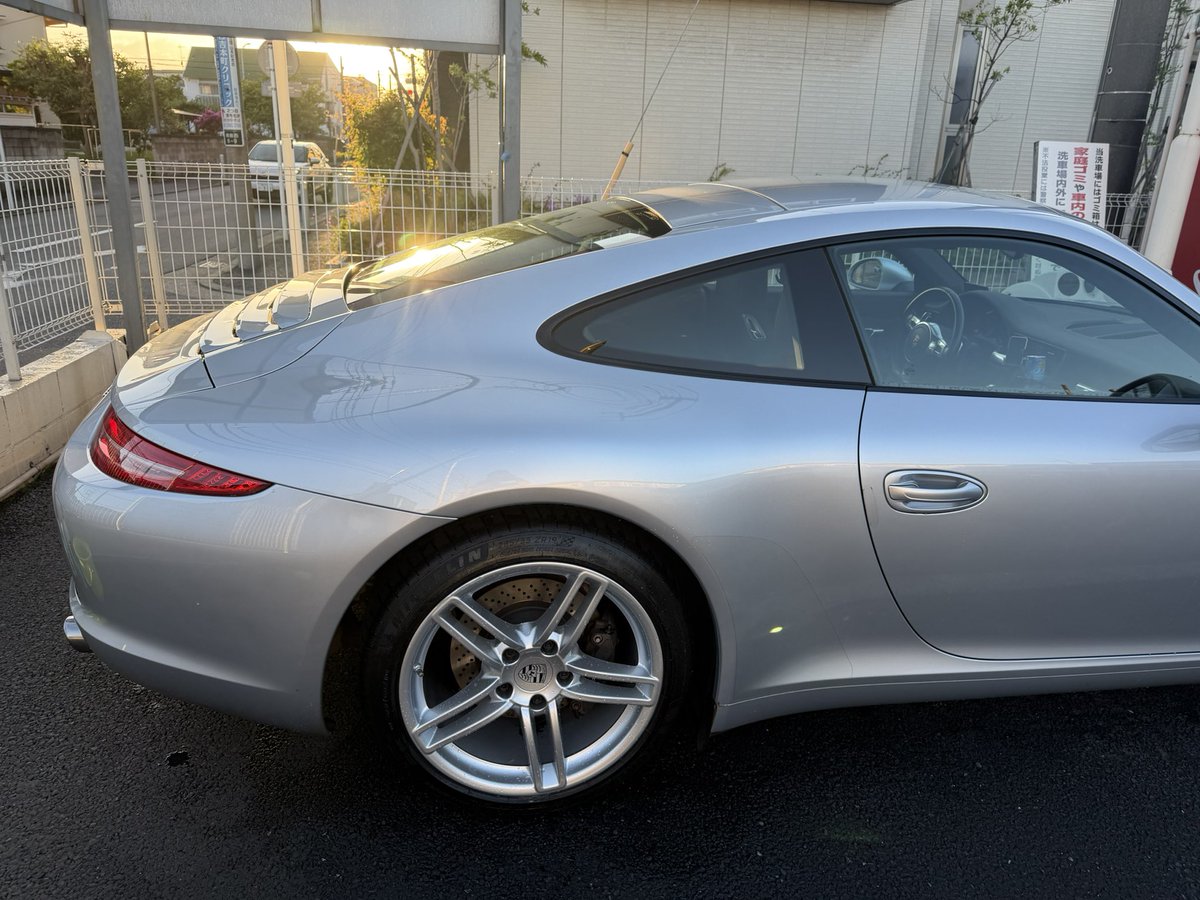 cassis916's tweet photo. 洗車は夕方に限る https://t.co/8oWteDweZj