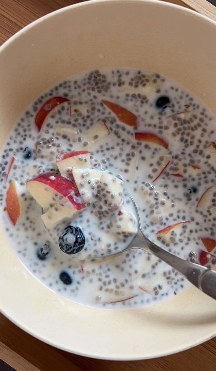 Who else loves oats as much as I do🤭. What are you having for breakfast today