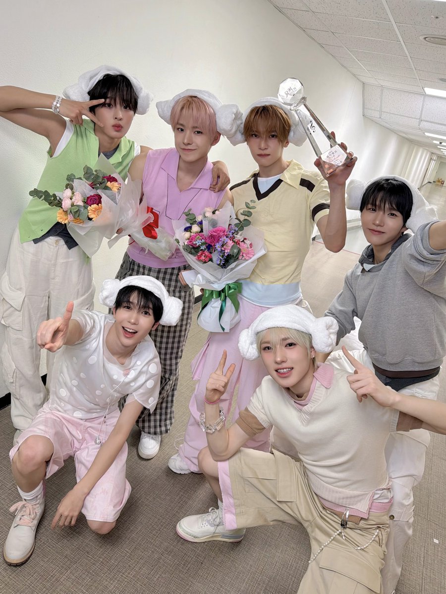 NCT WISH tweet media