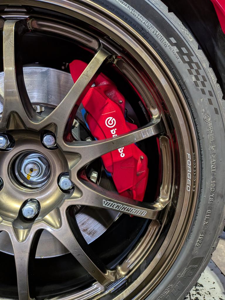 iwa_hondalover's tweet image. MICHELIN PS 5 #MICHELIN
RAYS VOLK RACING CE28N　#Rays
BREMBO　#Brembo
ENDLESS　#Endless