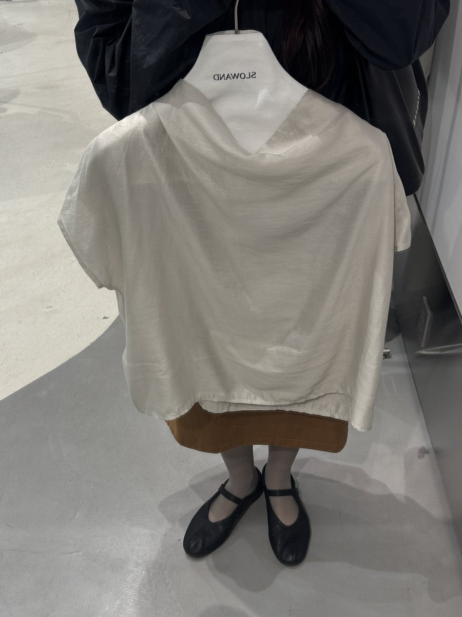 oiaoii's tweet photo. 大阪ルクアのnuguで slowandのpopup中です〜
馬Tも可愛かったなぁ🐎
#slowand https://t.co/o1CyHjoEOF