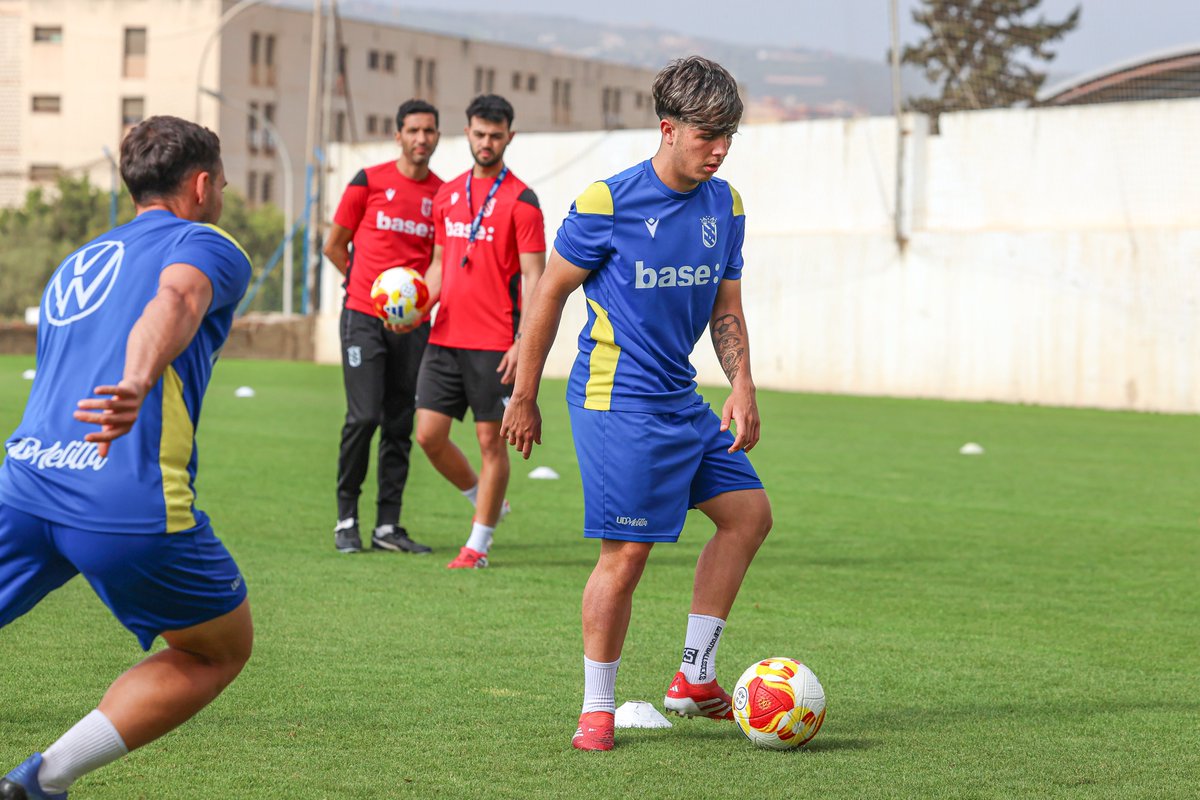 UDMelilla's tweet photo. Durante esta semana, el jugador Hugo Pech, del juvenil DH @canteraudm, ha estado participando en los entrenamientos del primer equipo. https://t.co/hPBep89yb9