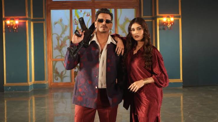Sanskari_Girll's tweet photo. RUFFLE DUNALI IS BACK
This one leaves a mark
Unforgettable vibe https://t.co/MSHDidhpTV