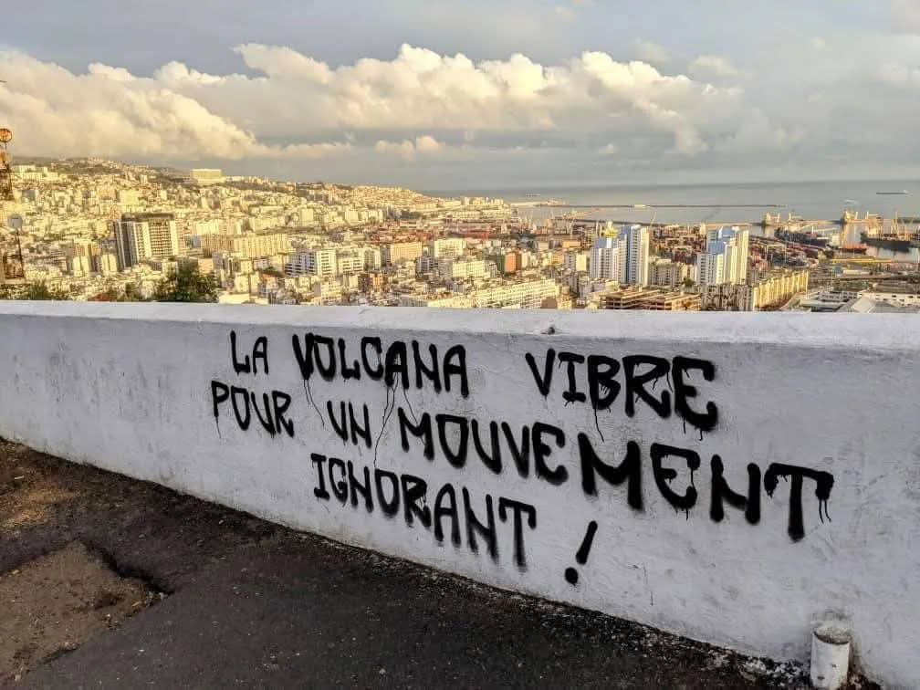 f1ko0u's tweet image. 𝘼𝙇𝙂𝙀𝙍 𝙊𝙁𝙁𝙀𝙉𝘿𝙀𝙍 . 💣♻️
#indep #independent #casual #usmacasual #alger_offender #weekend_offender
