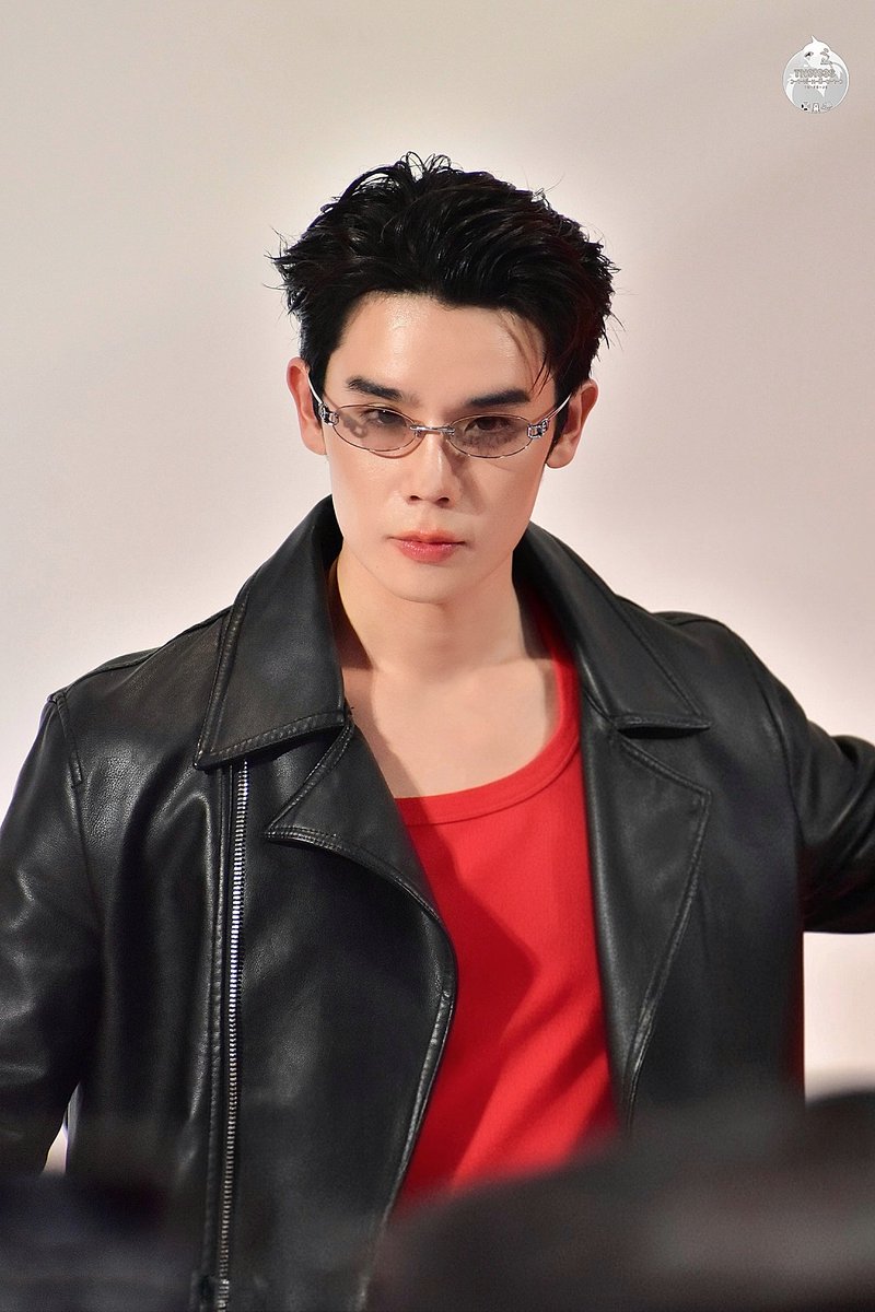 TN9193s's tweet photo. 01.05.26

Black — Red 🖤❤️ 

JSCEAN SPECIAL SCREENING
#SFxJimmySea #jimmyyjp @jimmyyjp_ https://t.co/jaoMwBp6KK