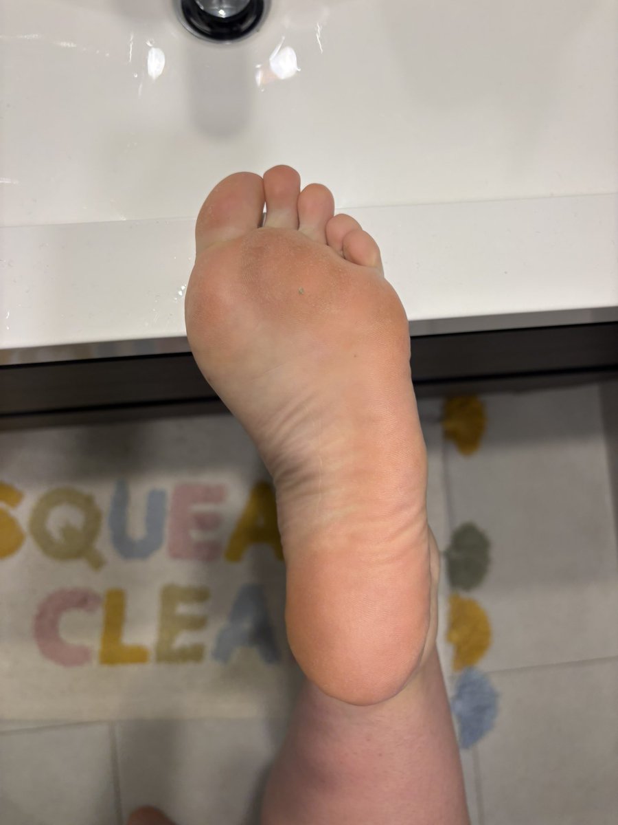 Goddess Alexis💜Findom tweet media