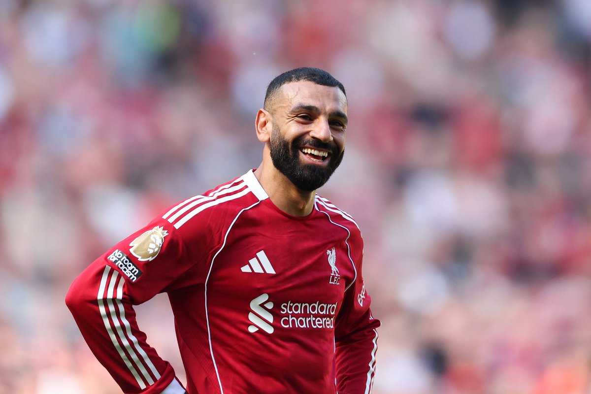 ActuFoot_'s tweet photo. 🚨 MOHAMED SALAH 🇪🇬 NE SERA PAS DE RETOUR POUR LE CHOC FACE À MANCHESTER UNITED DIMANCHE ! 🤕❌

🗣️ Arne Slot 🇳🇱 : « Nous pensons qu’il sera disponible pour la fin de saison, mais pas pour dimanche. » ❌

🎙️ Conférence de presse https://t.co/hDXCeTFv6P