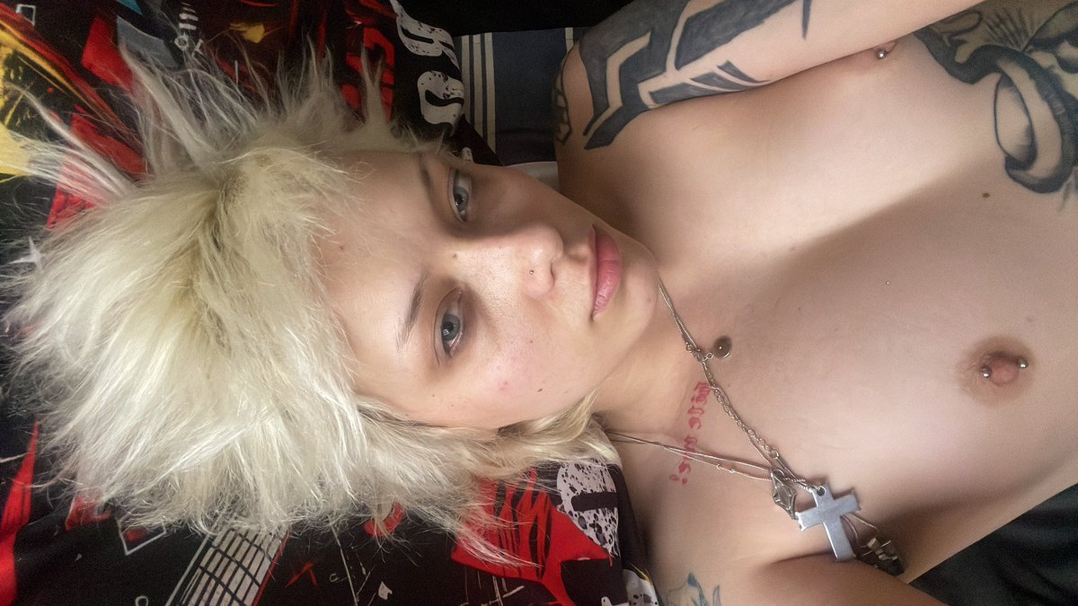 glitterqueen1999⚡️ NSFW tweet media