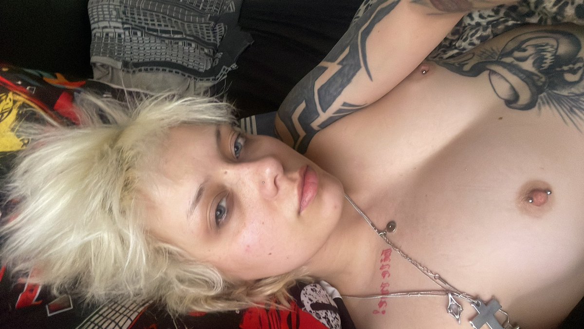 glitterqueen1999⚡️ NSFW tweet media