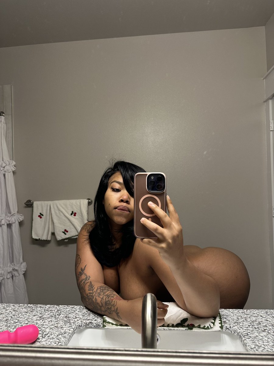 Cora Love tweet media
