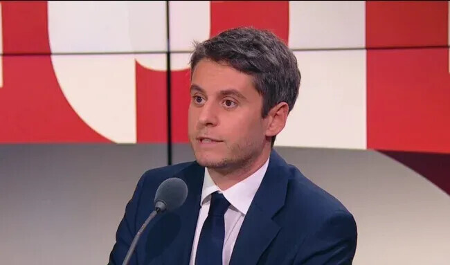 bfmbusiness's tweet image. 🔴 EN DIRECT
Retraites: Gabriel Attal propose de supprimer l'âge légal de départ et de "développer une part de capitalisation"
l.bfmtv.com/X5sy