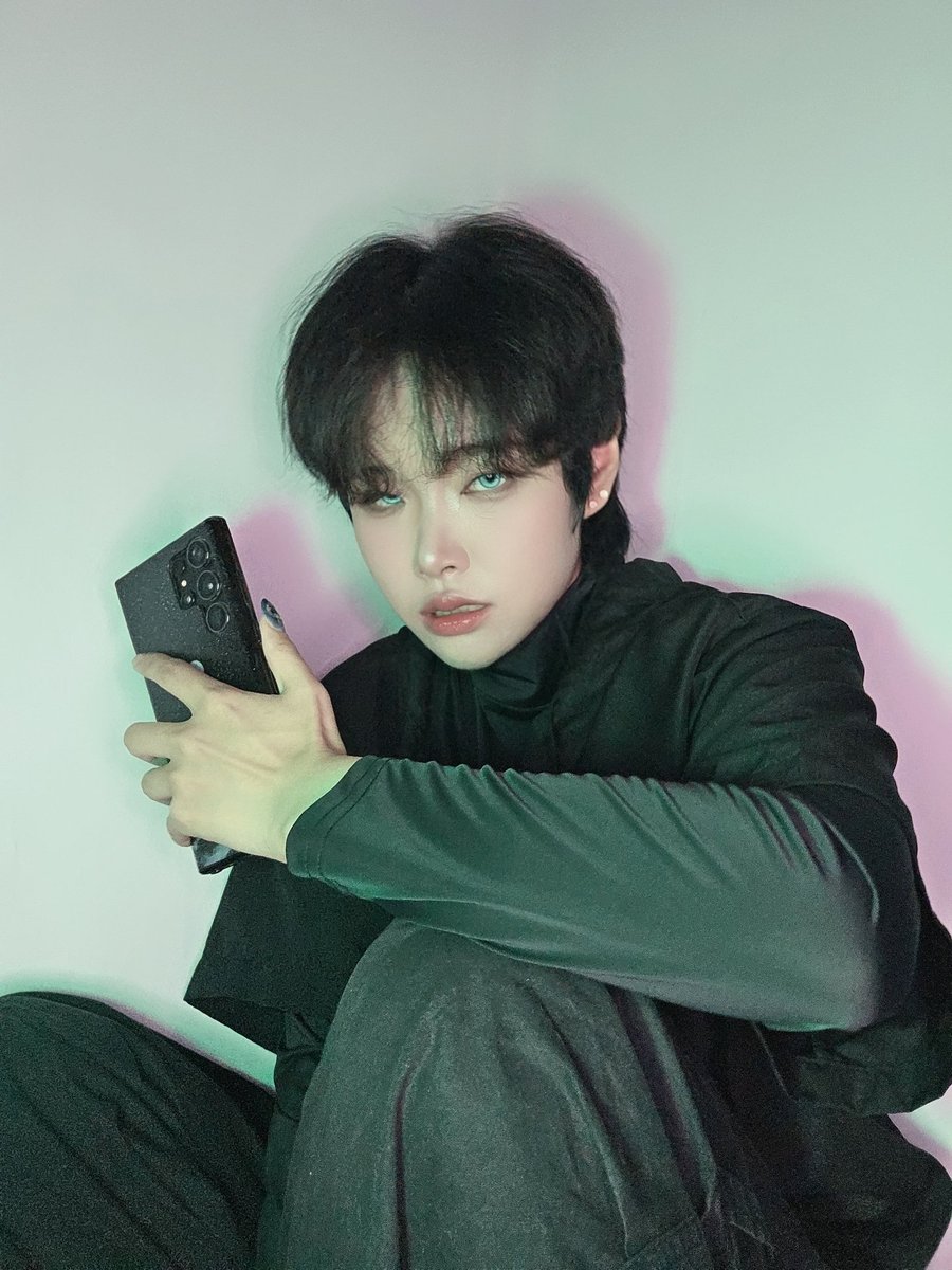 김 준 tweet media