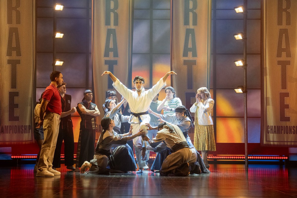 TKKMusical's tweet photo. Don’t miss the chance to see your favourite iconic movie on stage at a dojo near you🧡

#TheKarateKid #TheKarateKidTheMusical #UKTour 

📸 Manuel Harlan https://t.co/1eqLSGfFF4