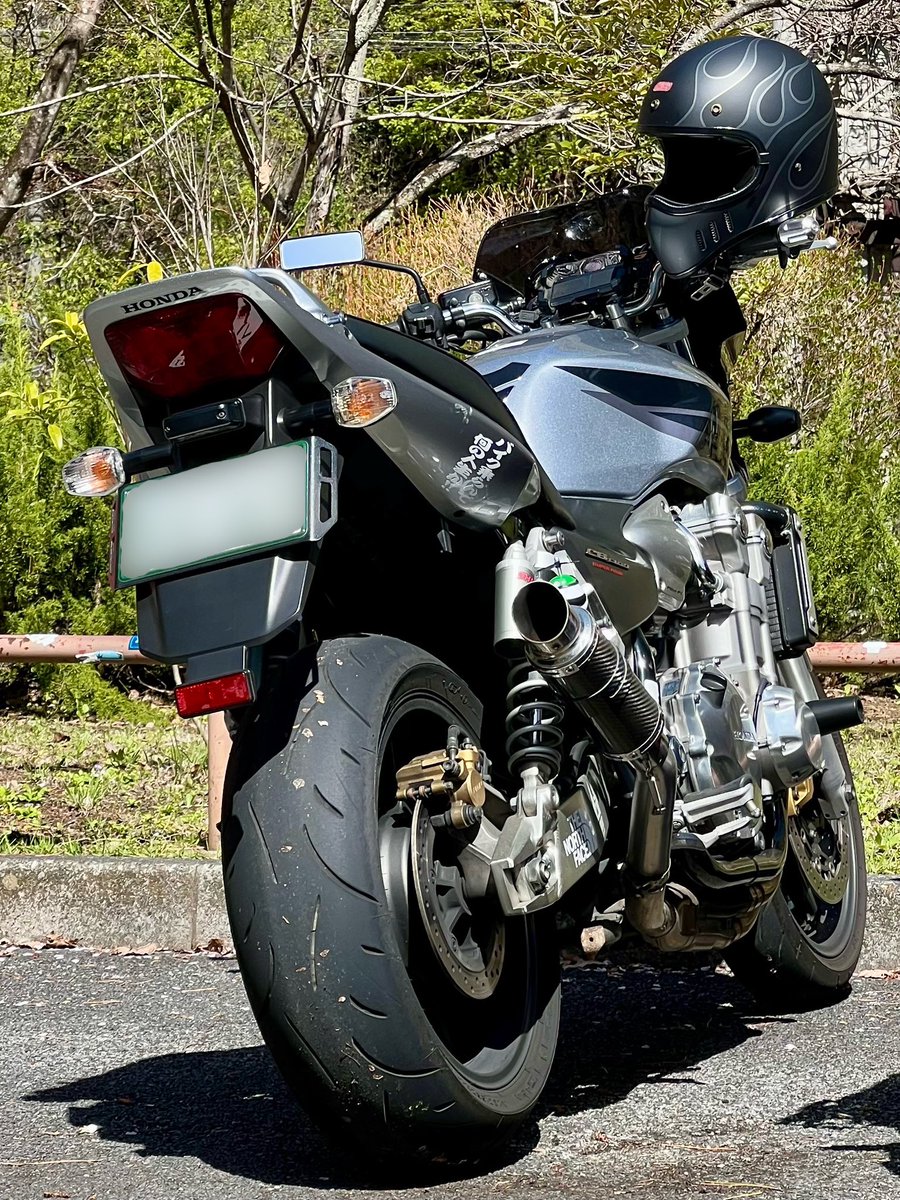sirozo56's tweet image. フェンダーレス
or
純正フェンダー
#CB1300SF