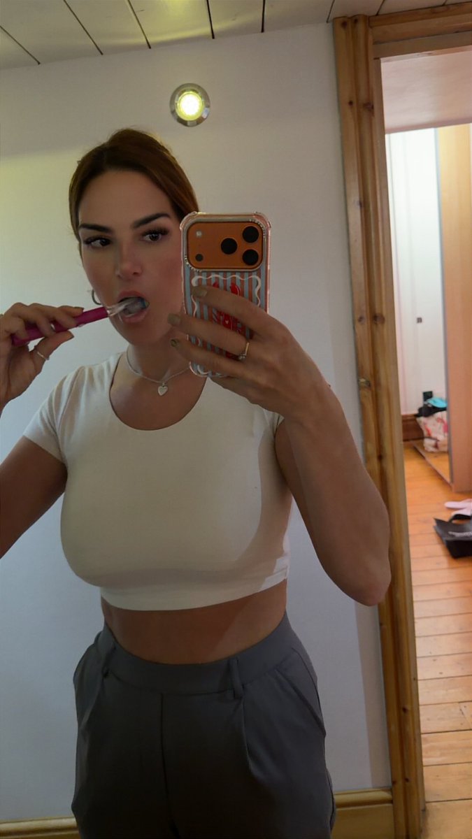 Need a subs mouth to spit this into…. 

Findom paypig