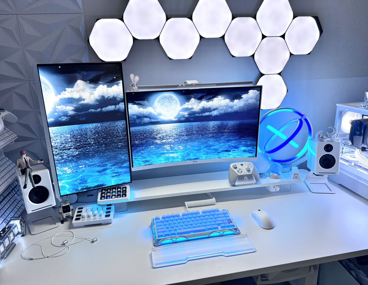kirak_mono's tweet image. 青と月💠🌙

荒れてたデスク片付けました.ᐟ.ᐟ
#desksetup