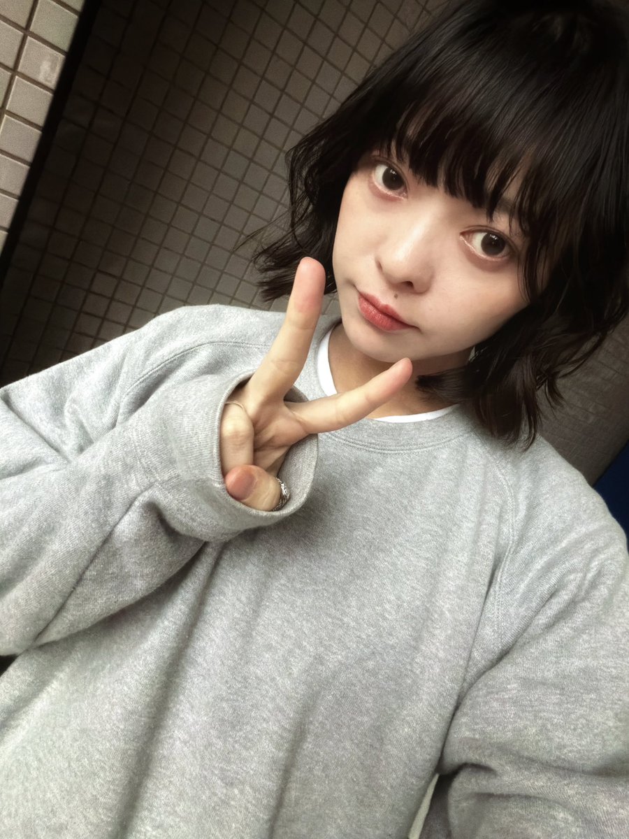 磯部莉菜子 tweet media