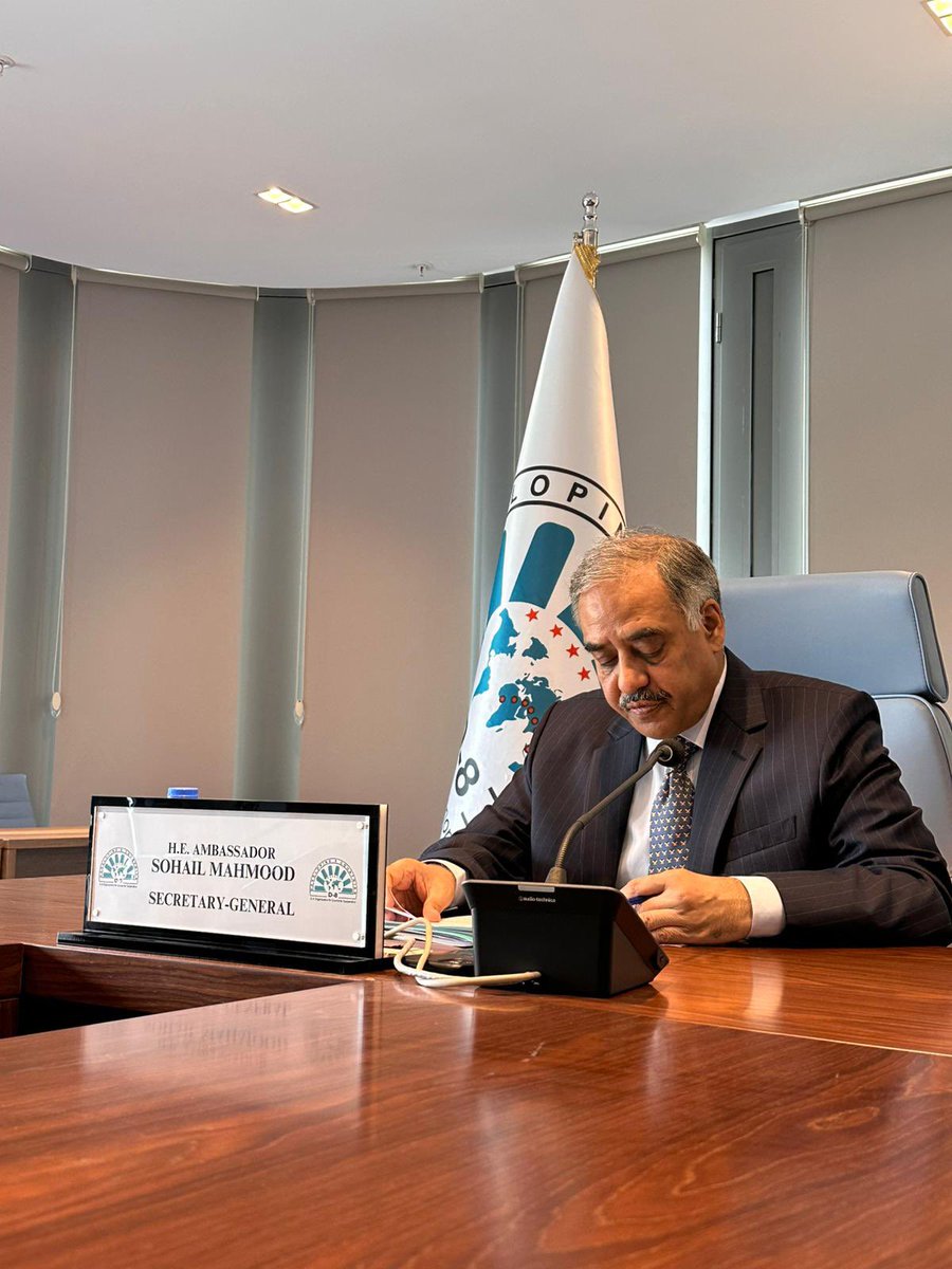 The Secretary-General of Developing-8 Organization tweet media