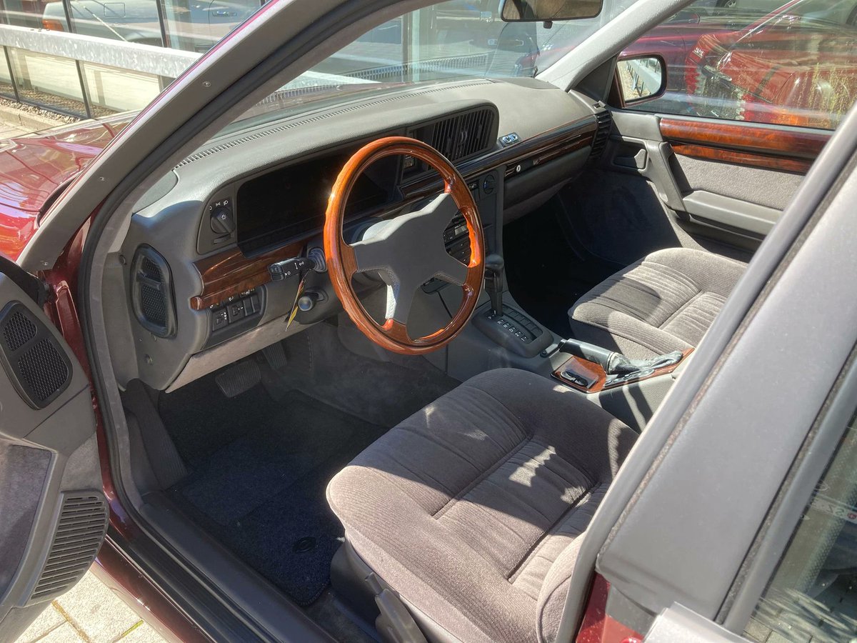 LienhardRacing's tweet photo. 1989 OPEL Senator 3.0i CD  😲
Sensationeller Senator aus 1. Hand – nur 13’000 km Laufleistung!
CHF 17'700.–

©by 🤳 Küng AG, 6314  Neuägeri https://t.co/dN8rO2BiRh