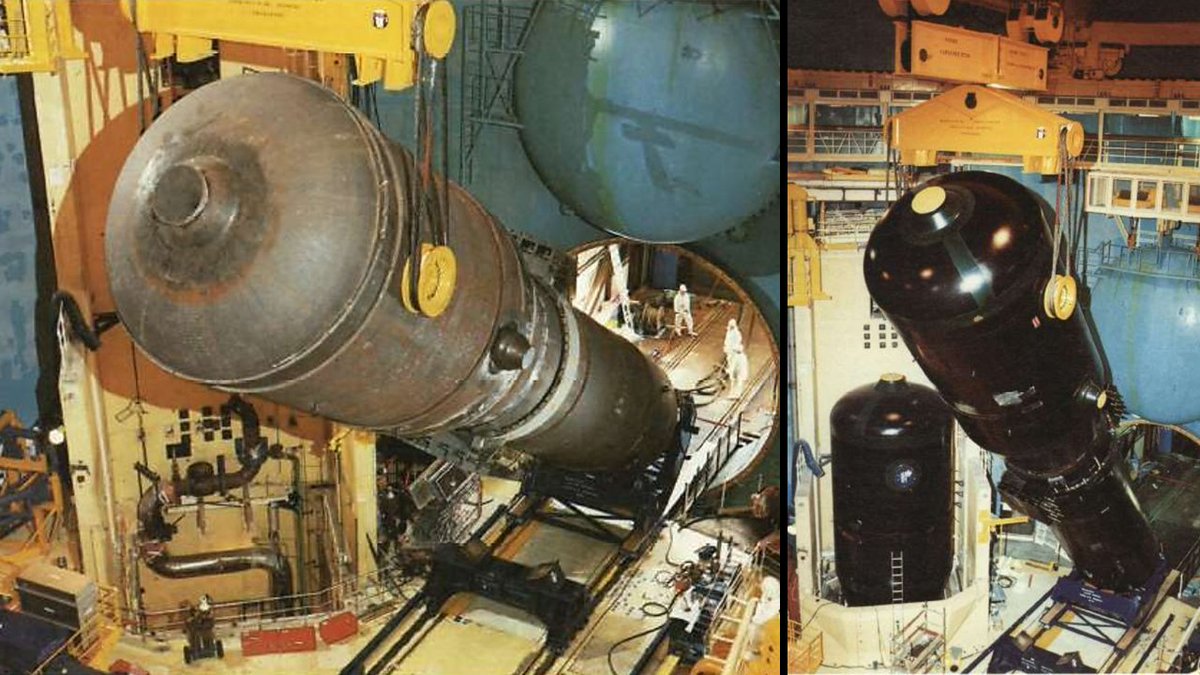 🥇 Petite première du jour

En 1990 a lieu le premier remplacement de générateurs de vapeur, ou RGV, de l’histoire du parc #nucléaire français, sur le réacteur n°1 de la centrale nucléaire de Dampierre-en-Burly, dans le Loiret. À gauche, l’ancien GV ; à droite, le nouveau.

🧶⬇️
