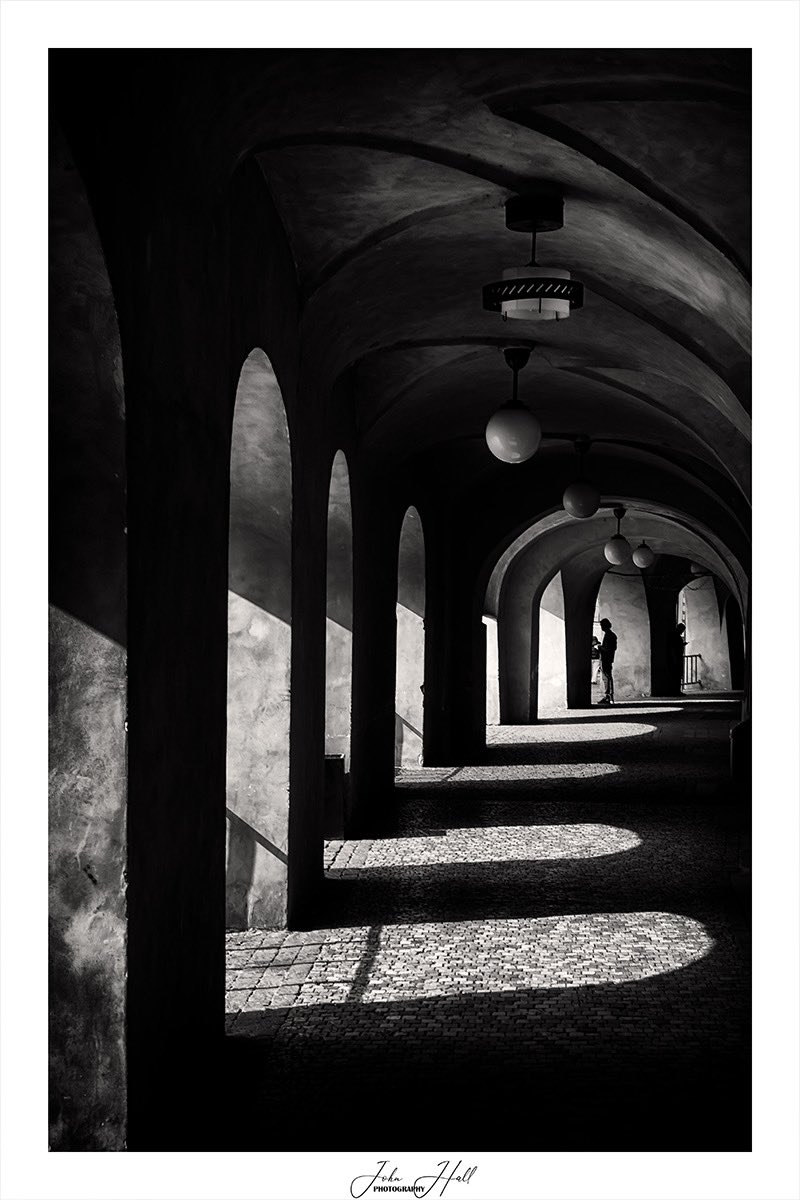 johnhall_john's tweet photo. @DailyPicTheme2 Under The Arches, Prague. https://t.co/x08LvIvBXw
