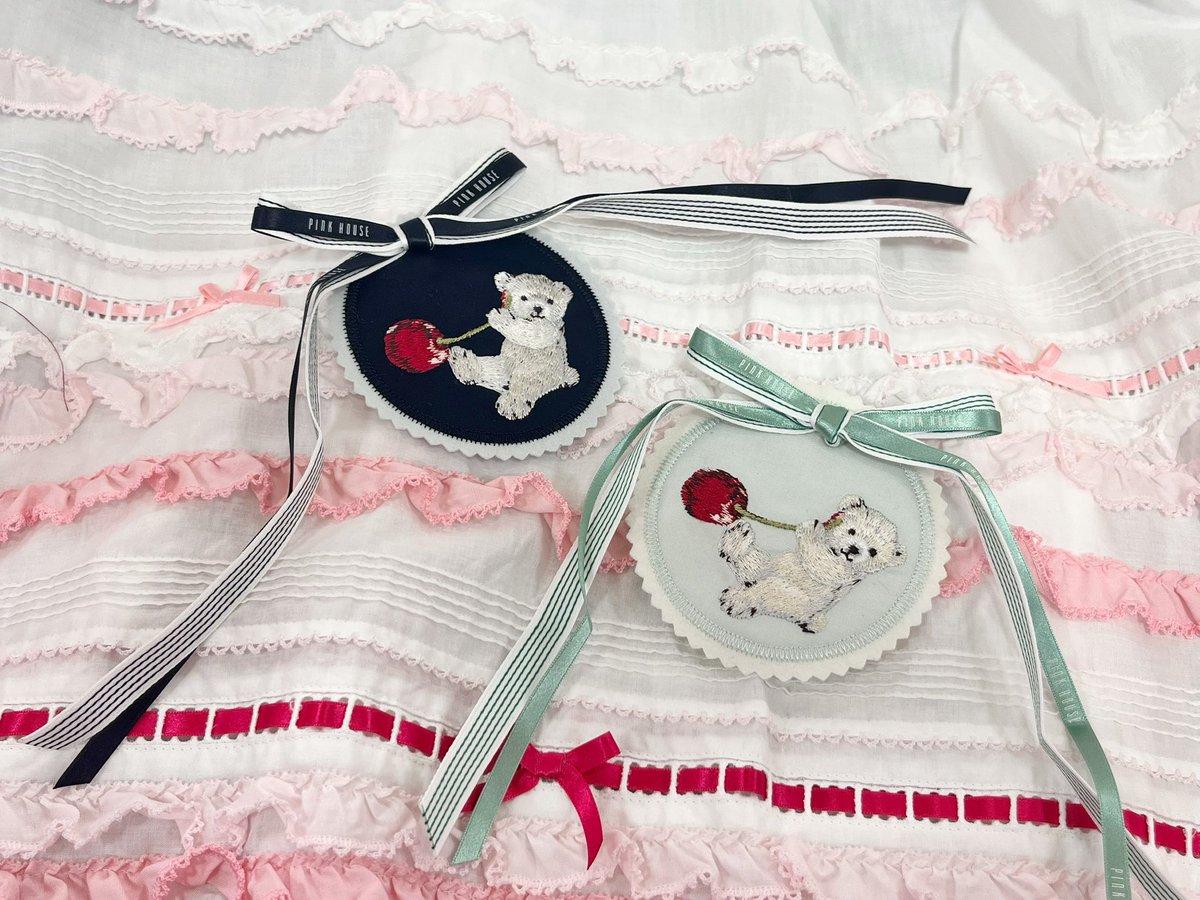 🍧🧸しろくま刺繍ワッペン🧸🍧 人気のため、店頭分は黒のみとなって