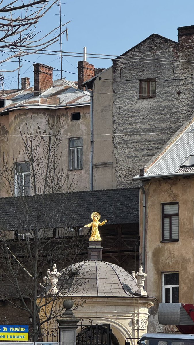 Показуйте ваші фото Львова в день його народження
