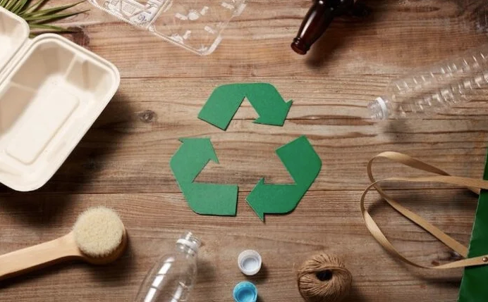 PSATalk's tweet image. Under the Plastic Waste Management (Amendment) Rules, 2026, which Packaging South Asia has written about, effective April 1

@fssaiindia  #PlasticWasteManagement #PETbottles #plastics

Read More... packagingsouthasia.com/she-safety-hea…