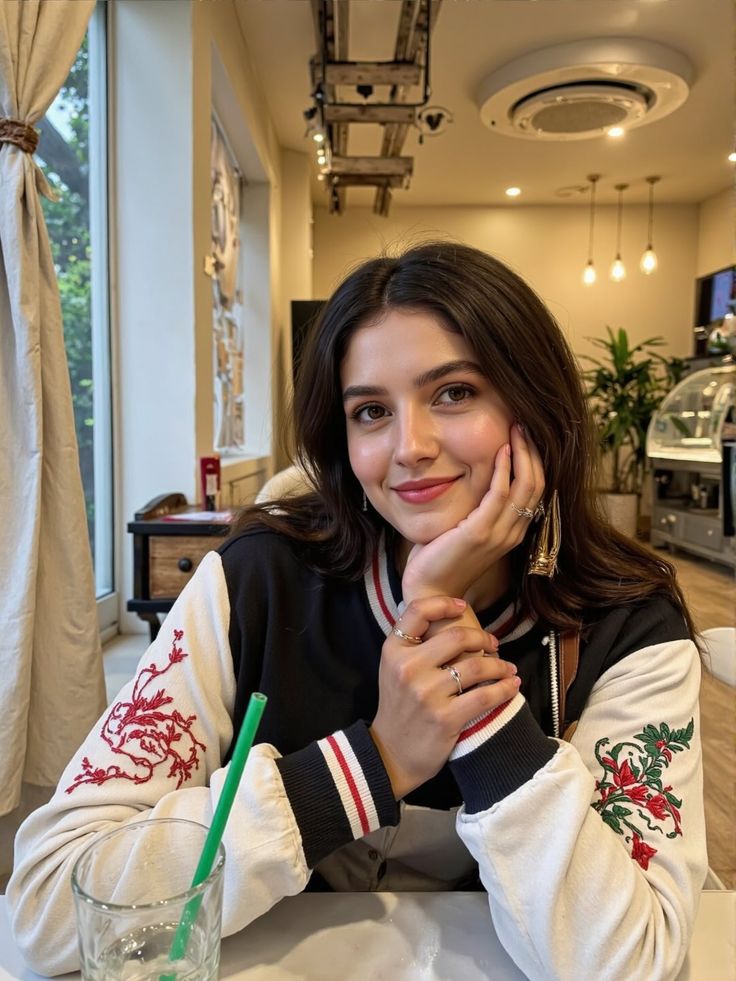 meltedmo0d's tweet photo. Am i beautiful!?

Yes or no?? 🙈 ♥️ https://t.co/RxjyTT2q3L