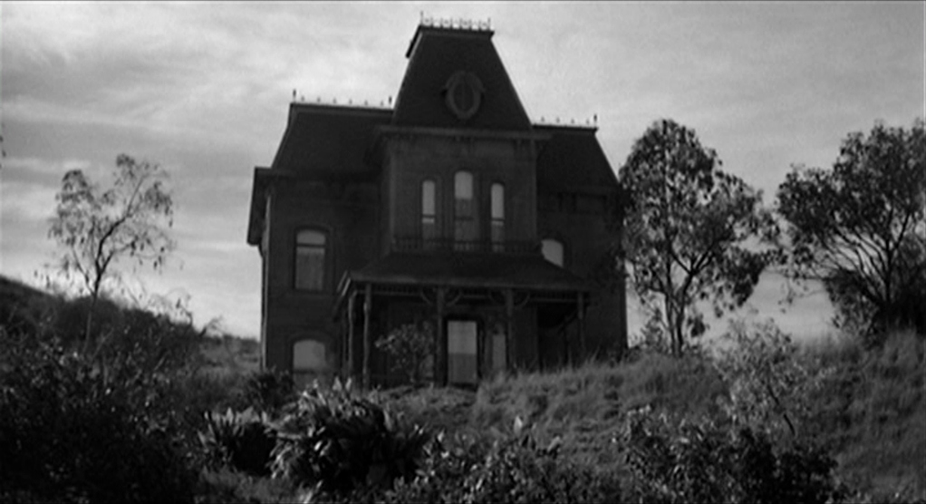 women in horror tweet media