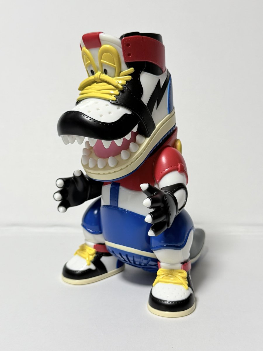 TOKYOGUNS スニーカーヘッド /AJ　T-BASE限定カラー ソフビ TOKYOGUNSのオリジナルブランド「SneakerHeadz」からExclusiveカラーを