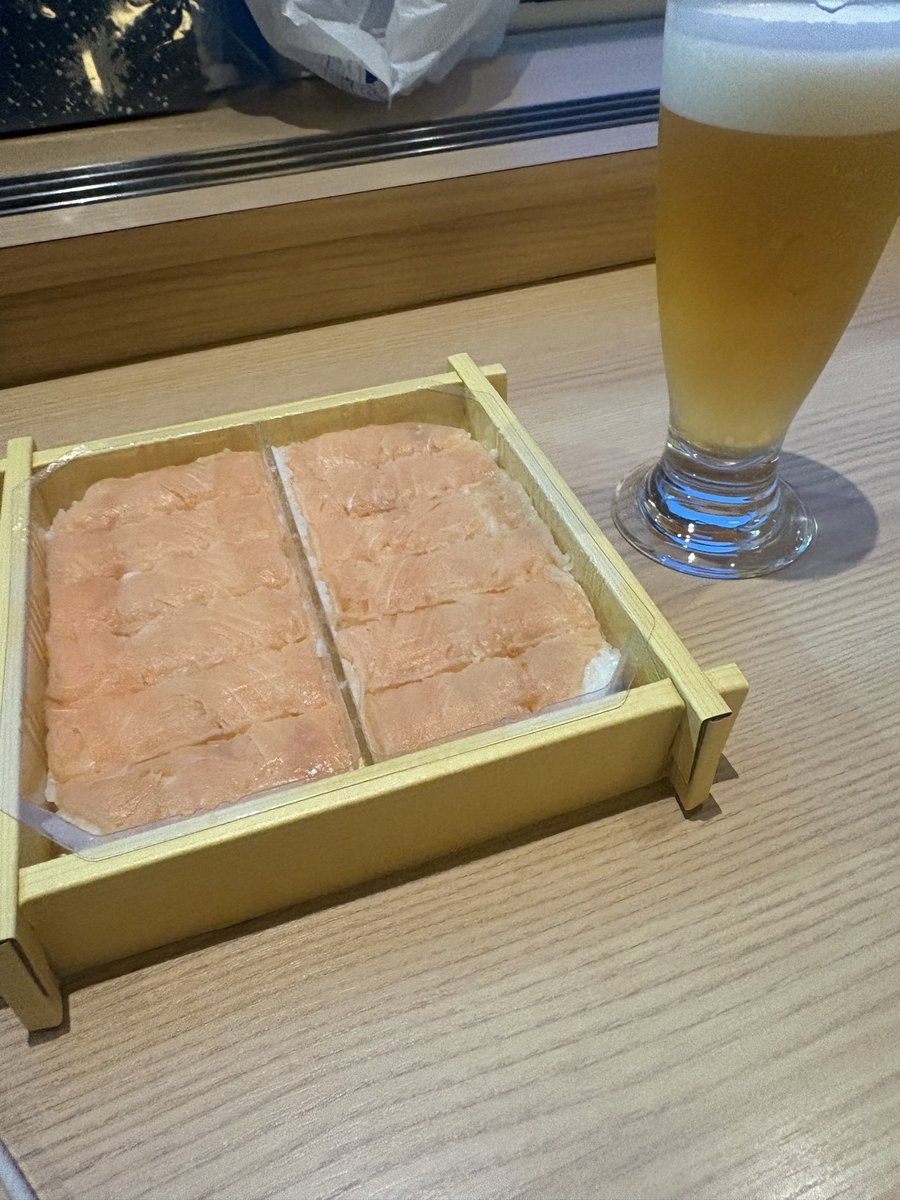 もうすぐ横浜に帰ります。最後にビールたらふく飲んで帰りますわ