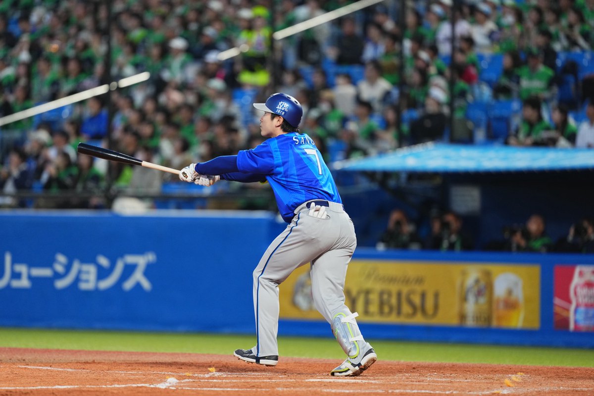 横浜DeNAベイスターズ tweet media