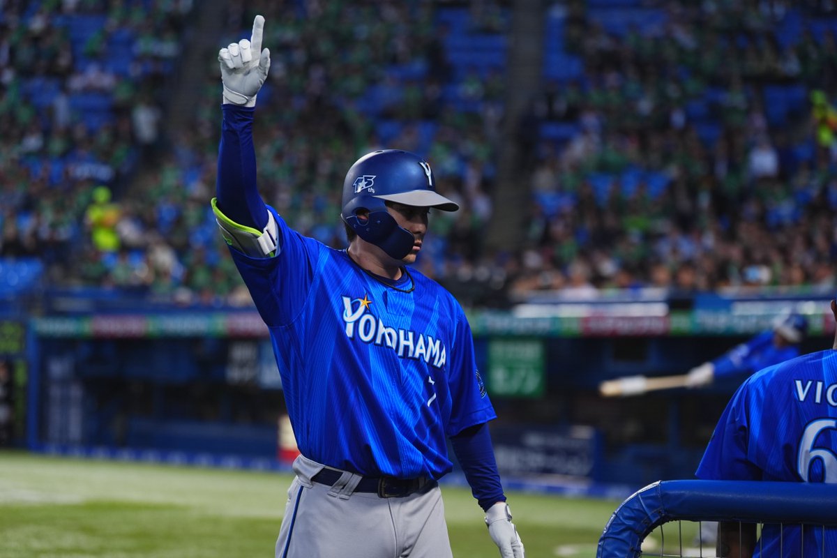 横浜DeNAベイスターズ tweet media