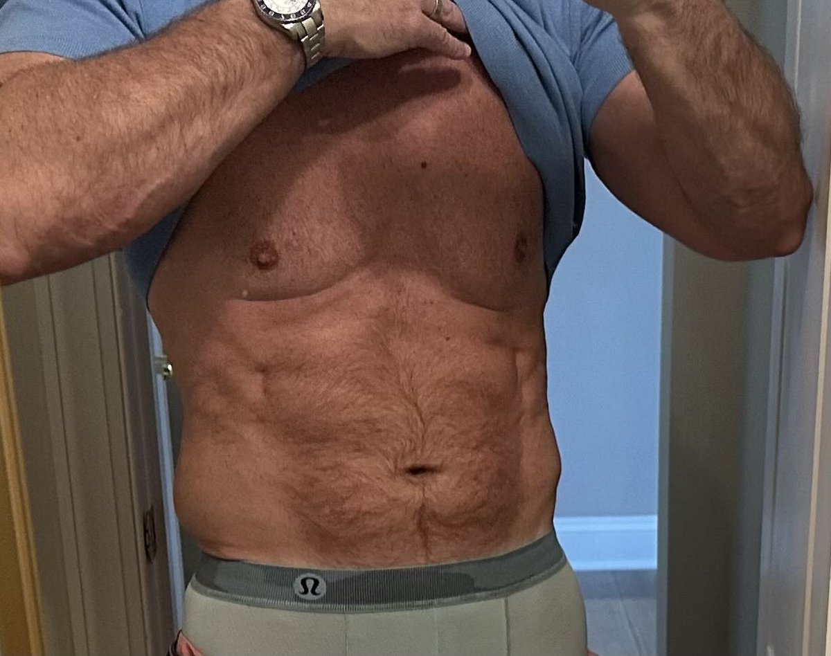 ErodickEric's tweet photo. I’ve been working on my tan. What do you think? 😏
#dilf #daddy #beard #graybeard https://t.co/a980wGuCas