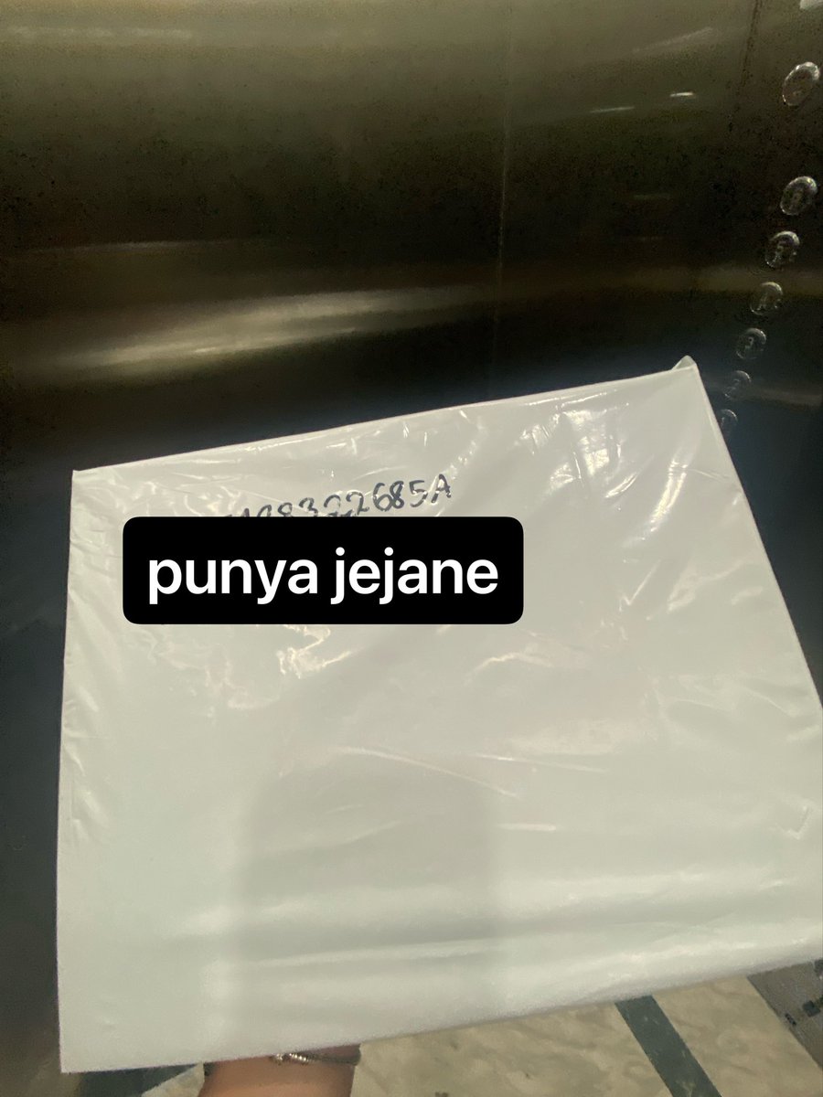 gunilbellamy's tweet photo. Thank u so much bb @by__pudding
So happy ipmakz sudah pada pulang ke aku🥹🫶
Packagingnya safe banget lagi, cepet sampe jugaa❣️ https://t.co/QpxZT9QWGe