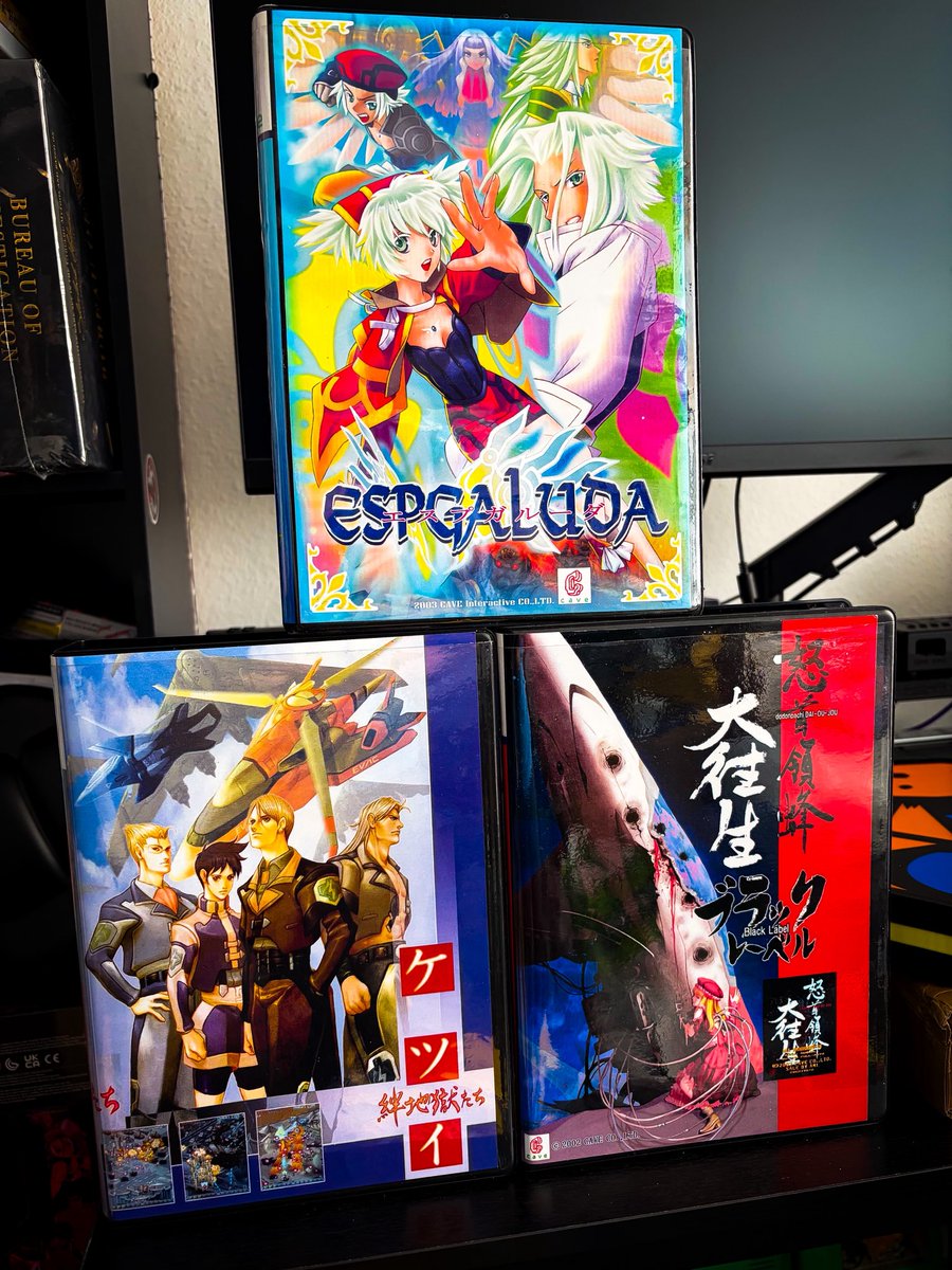 mattatronics's tweet image. I finally have boxes for my three Cave shmup conversion carts! I love the artwork on these!

#Arcade #IGSPGM #Cave #Shmup #BulletHell #RETROGAMING