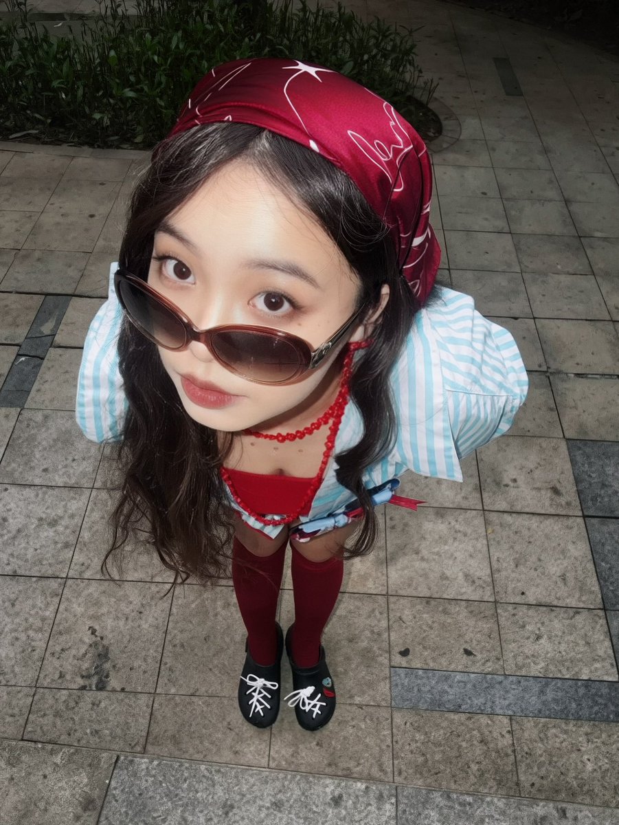 MoLee呢喃Ninanนก tweet media