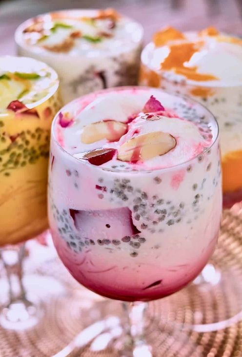 KRISHNApat92182's tweet image. I somehow managed to reach 46 kg… powered by falooda(300–500Calories)
It wasn’t easy, but it was definitely fun!
What should my next goal be?

#WeightGainJourney #FaloodaLove #HardWorkPaysOff