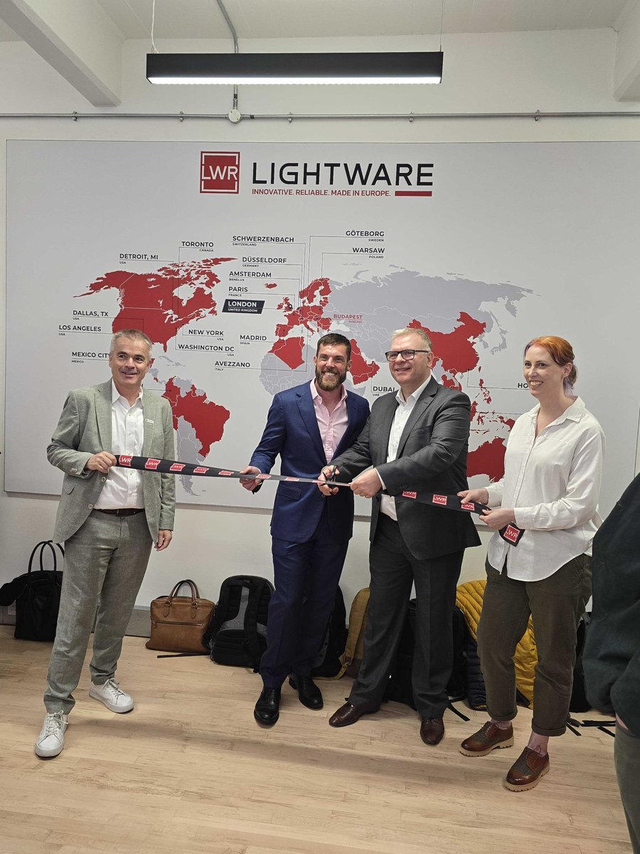 Lightware tweet media