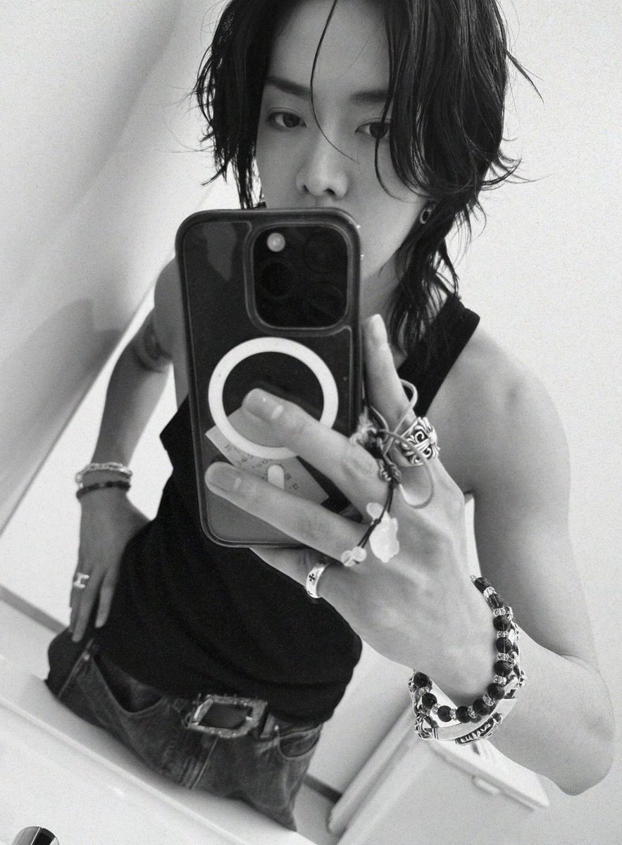 yuta pics tweet media