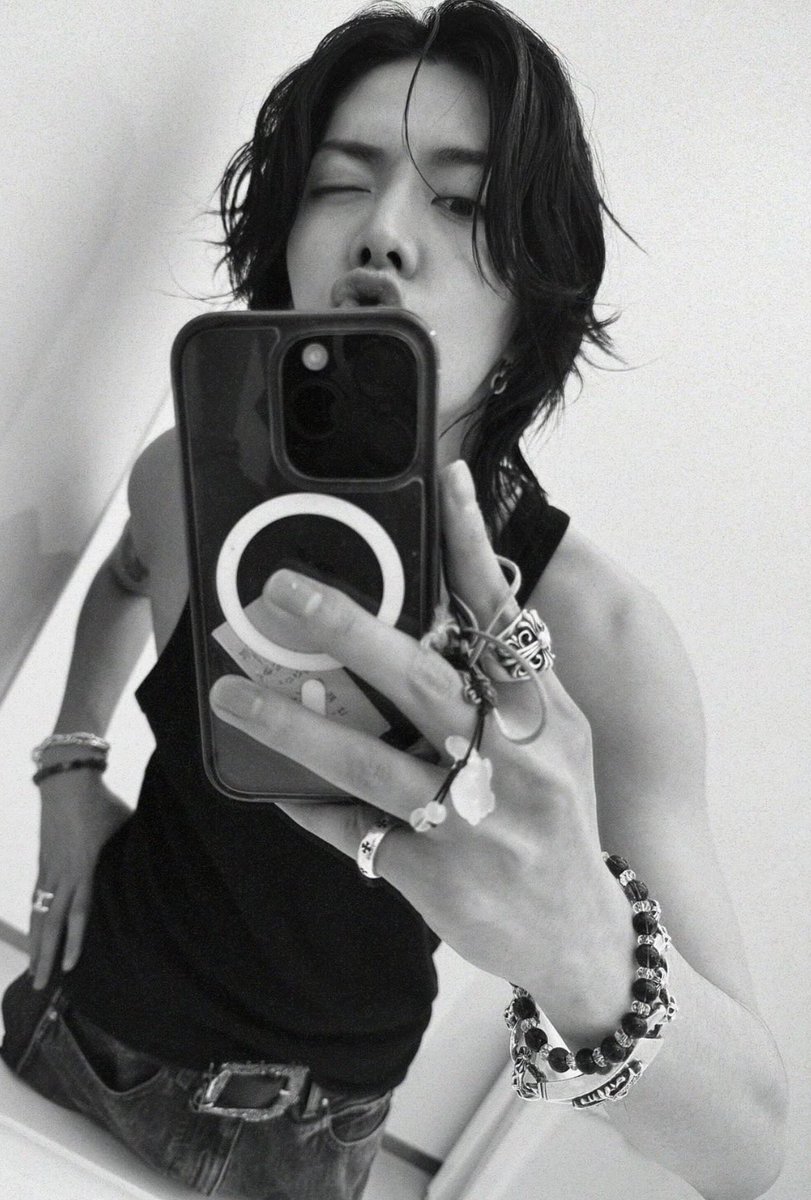 yuta pics tweet media