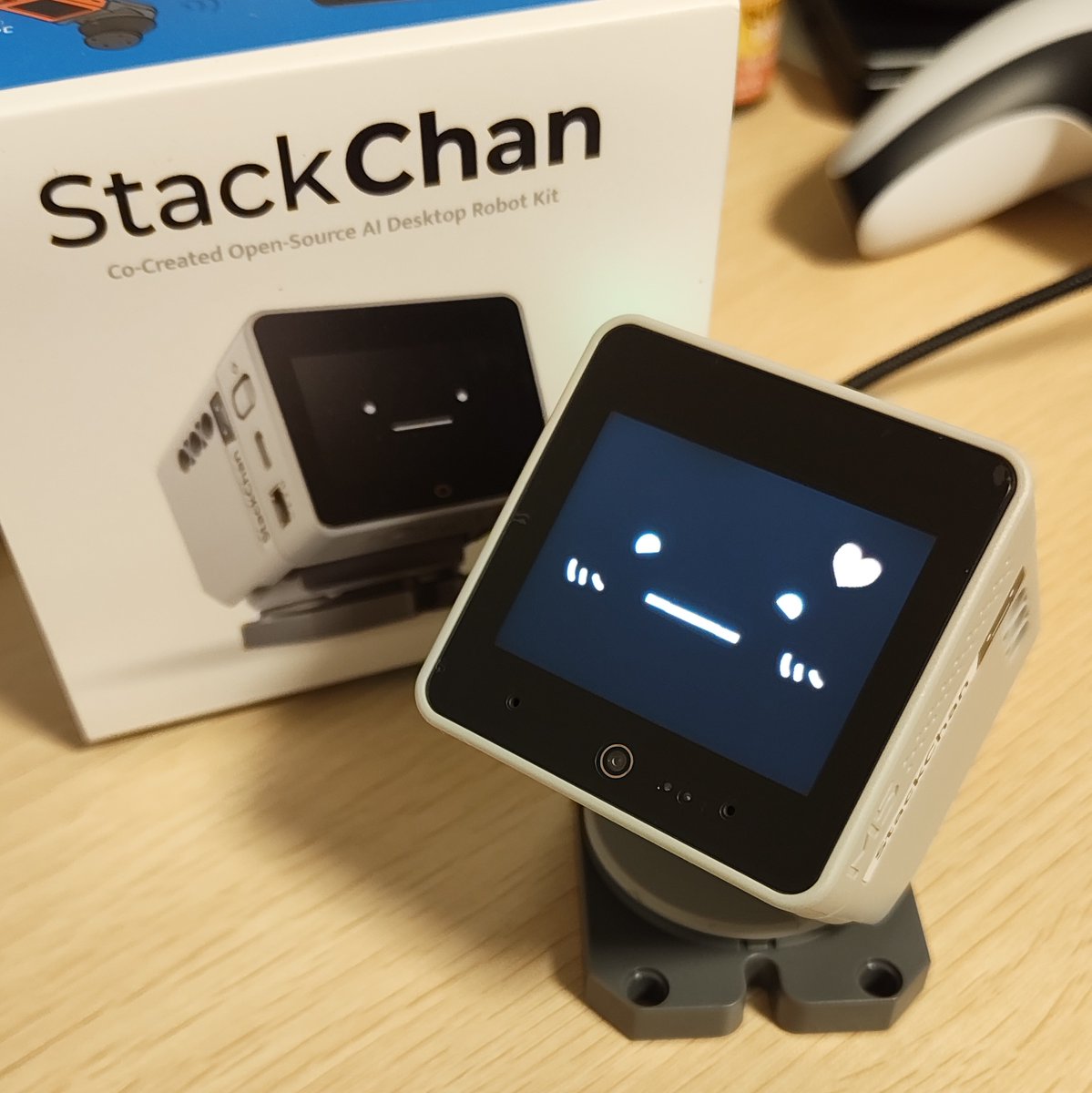 ColtAngraecum's tweet photo. スタックチャン届いた！GWはスタックチャンをいろいろ触ってみよう https://t.co/Uzo1GKZ0pe