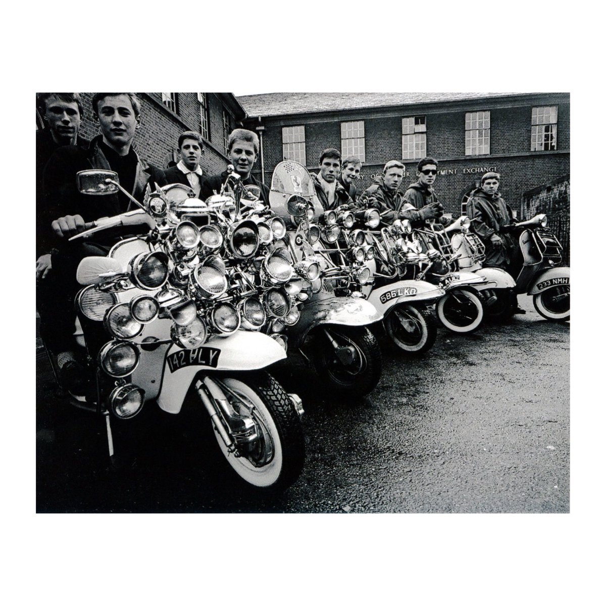 JERRYSPUNK's tweet image. 60s Youth Culture

#mod #vespa
#YouthCulture